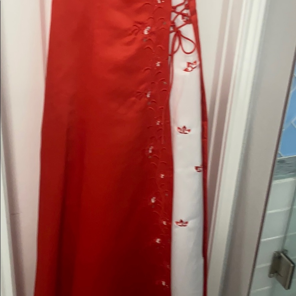 Dress!!! - Picture 3 of 5